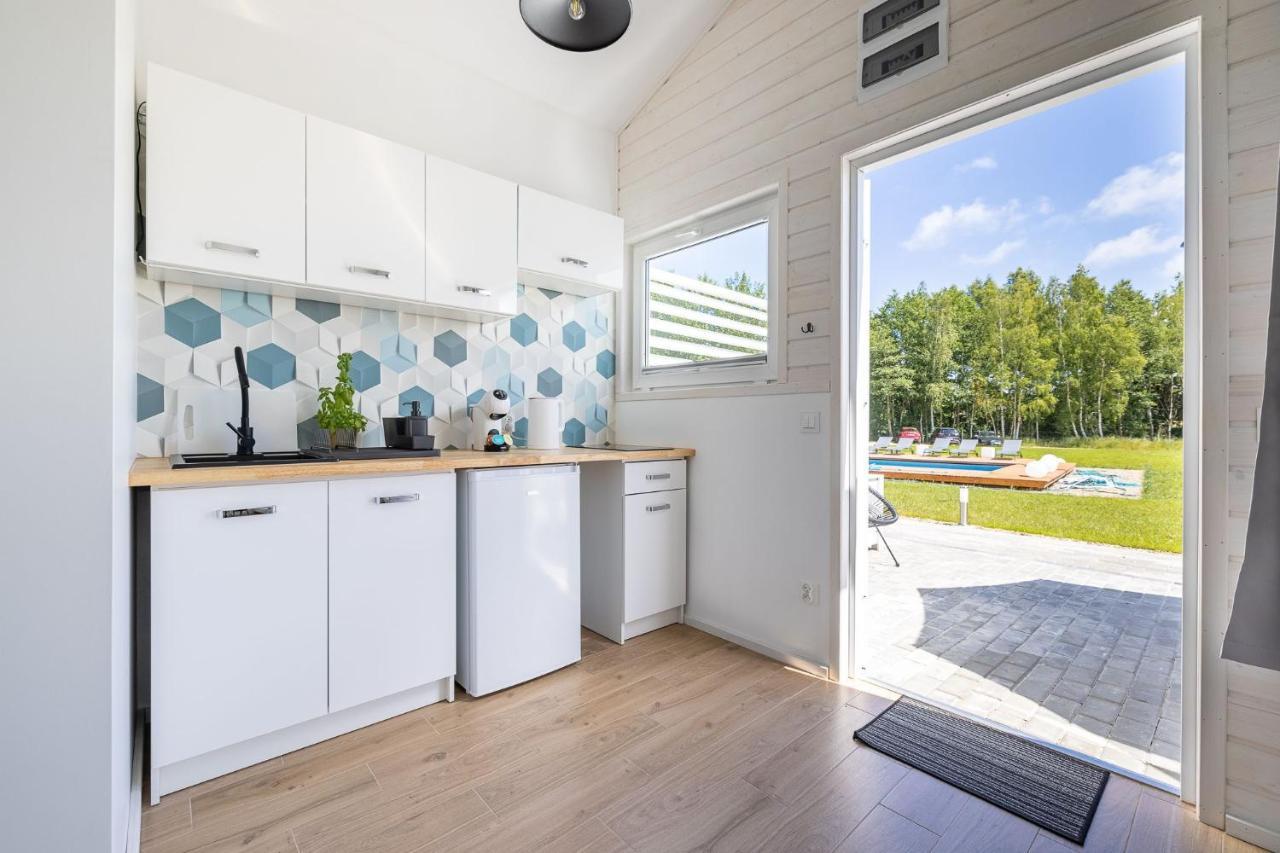 Lumi Resort Domki Letniskowe Z Podgrzewanym Basenem Rewal Eksteriør billede