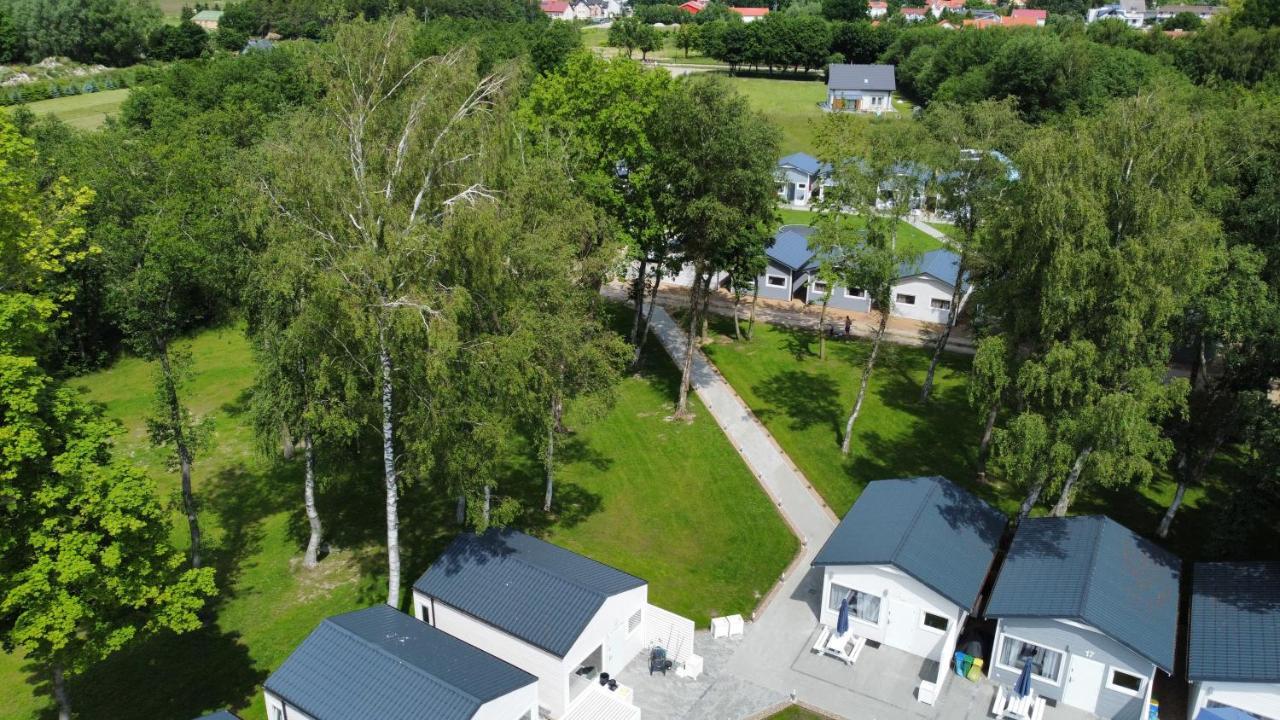 Lumi Resort Domki Letniskowe Z Podgrzewanym Basenem Rewal Eksteriør billede